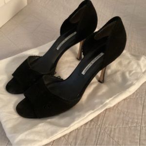 Manolo Blahnik Black Eyelet Peep Toe Pump Size 40.5 9.5/10
